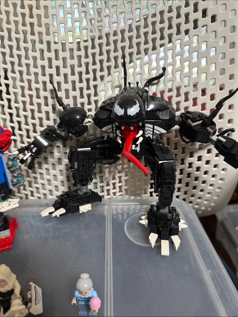 Lego 76115 Black Venom Mech with Red and Blue Spider Mech